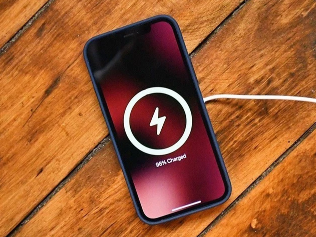马鞍山苹果手机维修分享iPhone 12可以随便充电吗 